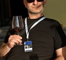 EBCAE397-D9AA-4C0F-9F47-CBC7B16E571B.