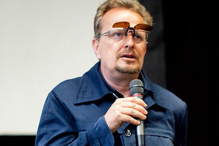 Kwestionariusz Kina na Granicy: Adam Sikora